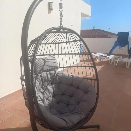 Chris Ocean View Holiday home *