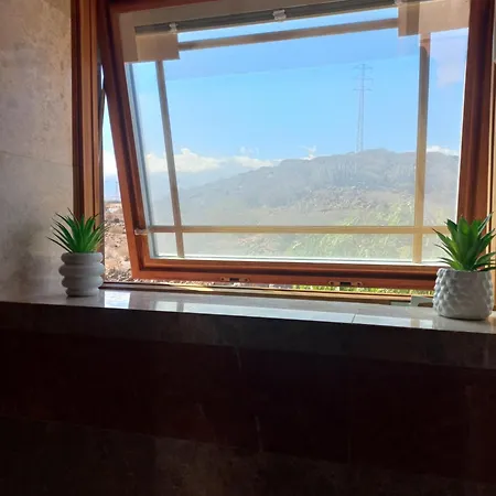 Chris Ocean View * La Jaca